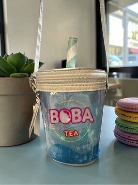 Claire’s Boba Tea Bag, zip closure Blue and iridescent white NWT